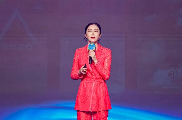 01 栾娜.jpg